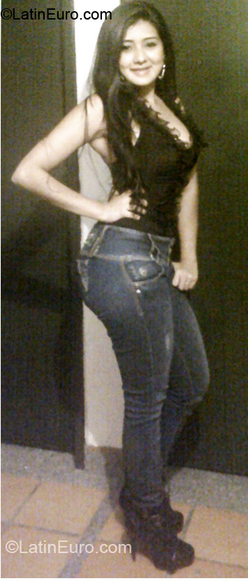 Date this pretty Colombia girl Katalina from Medellin CO10025