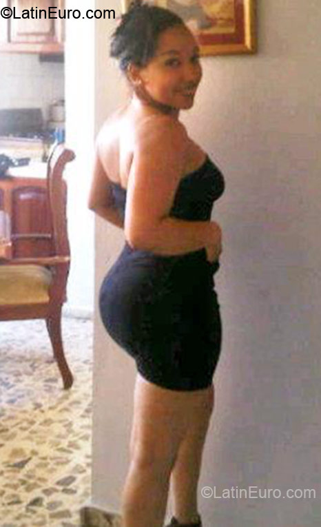 Date this beautiful Dominican Republic girl Julia from San Francisco De Macoris DO11007