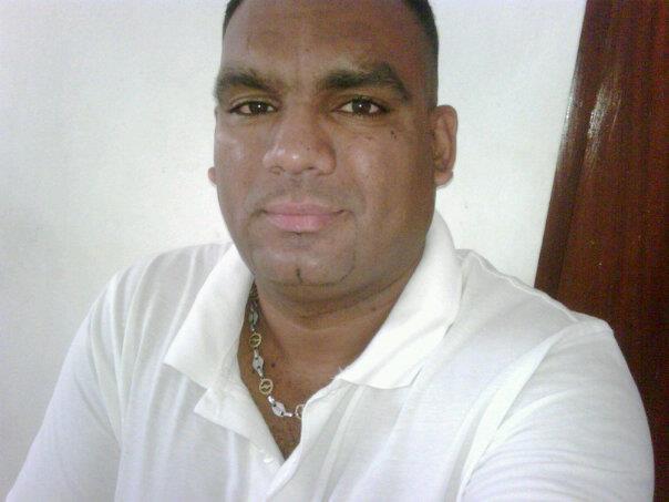 Date this beautiful Dominican Republic man Yunior23 from Santiago DO11042