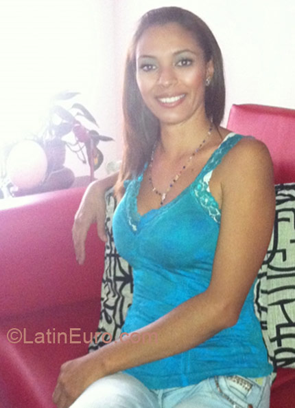 Date this funny Colombia girl DIANITA2023 from Cali CO10209