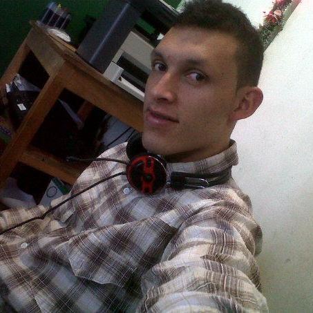 Date this funny Colombia man Kristian from Pereira CO10219