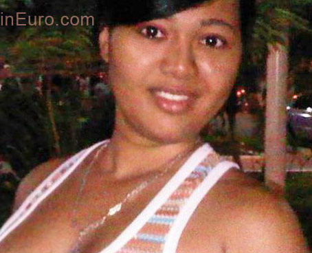 Date this hot Dominican Republic girl Areli from Santo Domingo DO11119