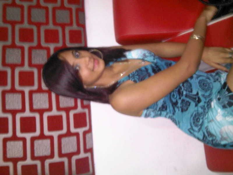 Date this voluptuous Dominican Republic girl Yulian from Santo Domingo DO11158