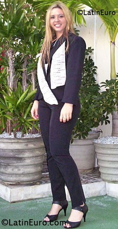 Date this foxy Brazil girl Carla from Belem BR6700