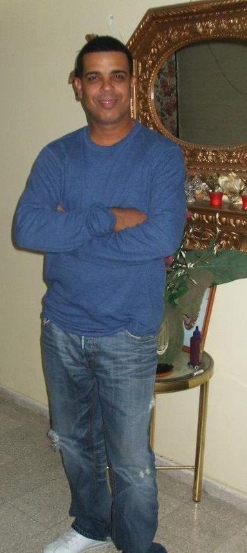 Date this tall Dominican Republic man Junior from Santiago DO11235