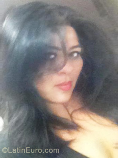 Date this tall Mexico girl Edna from Cancun MX714