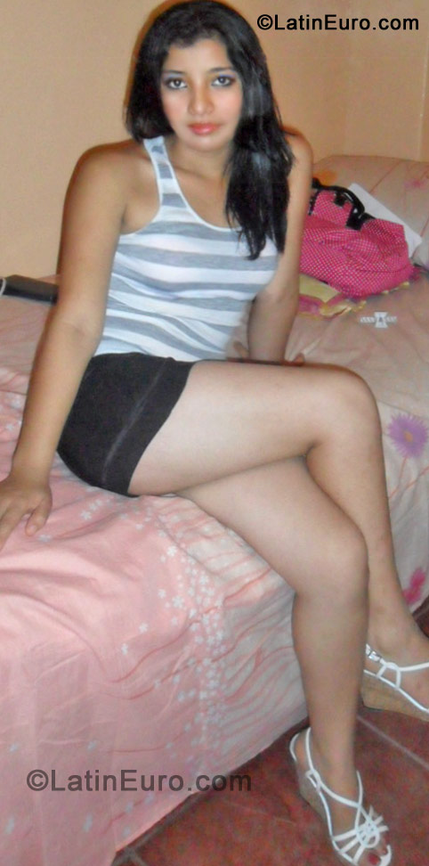 Date this passionate Honduras girl Rity from Santa Rosa HN673
