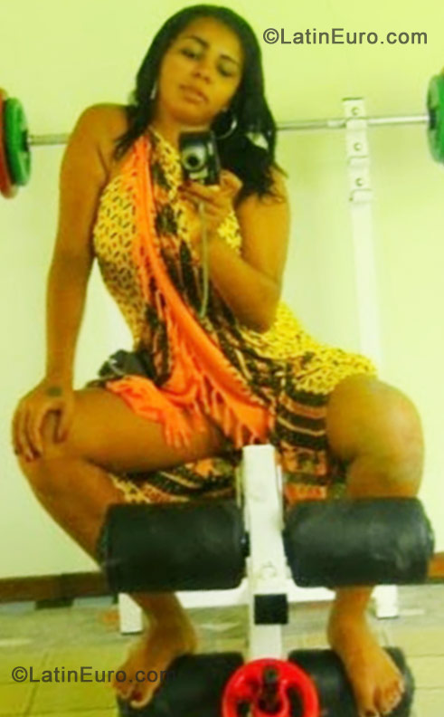 Date this stunning Brazil girl Luh from Salvador BR7844