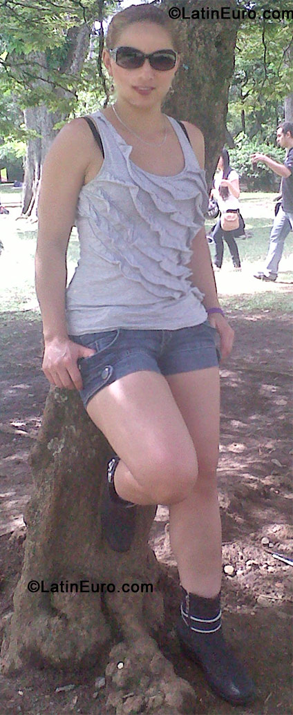 Date this foxy Colombia girl Marita from Medellin CO10507