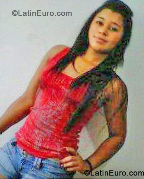 Date this beautiful Colombia girl Gabriela Montoy from Cali CO10535