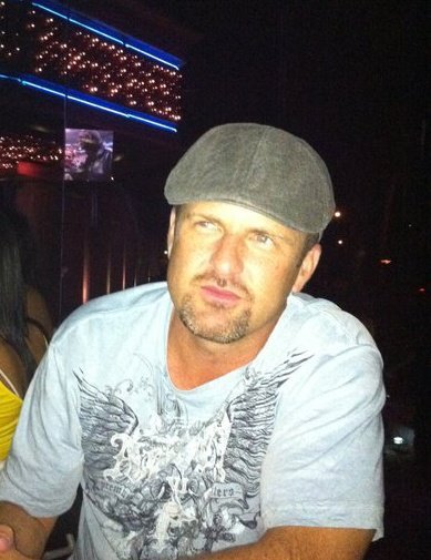 Date this hard body United States man Jimmy from Woodbridge US13127