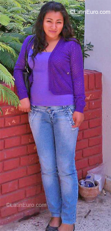 Date this nice looking Peru girl Maribel from Trujillo PE574