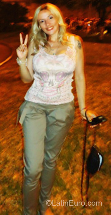 Date this lovely Brazil girl Mariana from Pouso Alegre BR6760