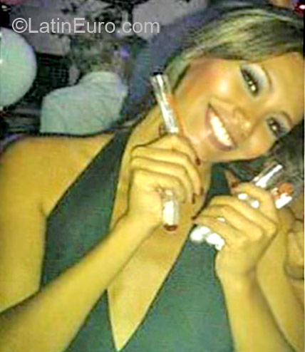 Date this exotic Peru girl Catalina from Lima PE610