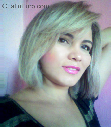 Date this hard body Brazil girl  from Fortaleza BR6795