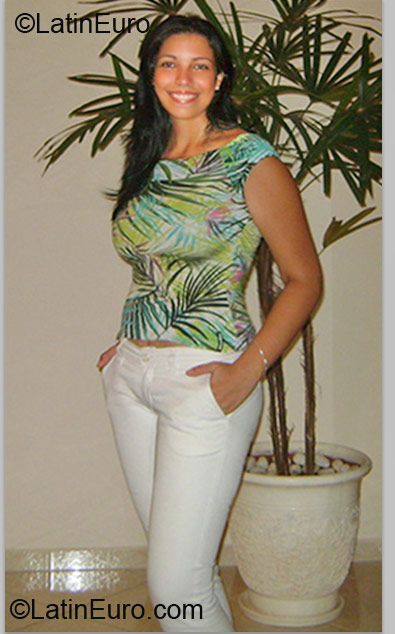 Date this tall Brazil girl Poliana from Sao Paulo BR6797