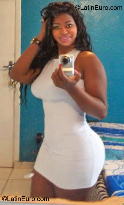 Date this charming Brazil girl Patricia from Sao Paulo BR6799