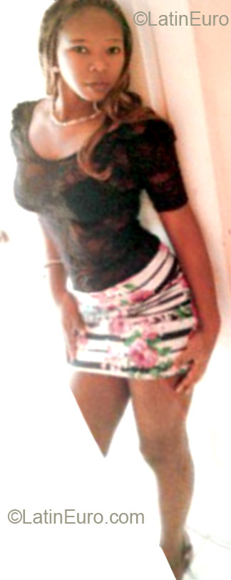 Date this hot Honduras girl Ingrid from La Ceiba HN681