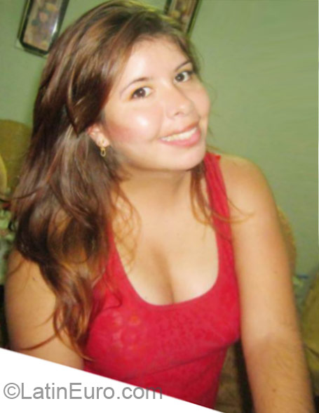 Date this georgeous Peru girl Cindy cher from Chiclayo PE690
