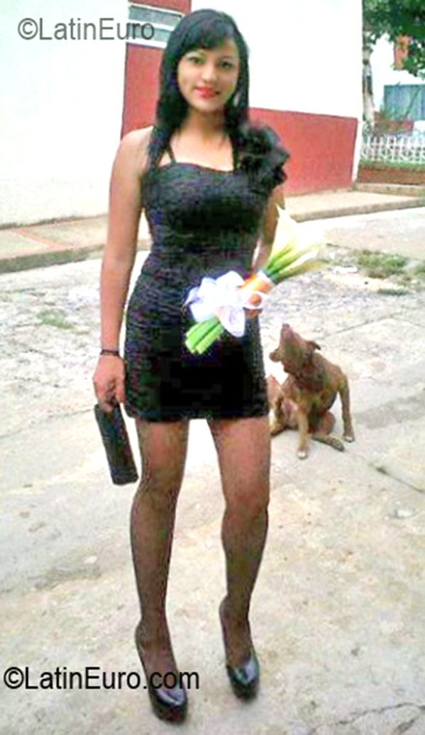 Date this sultry Colombia girl Francycc13 from Bogota CO15500