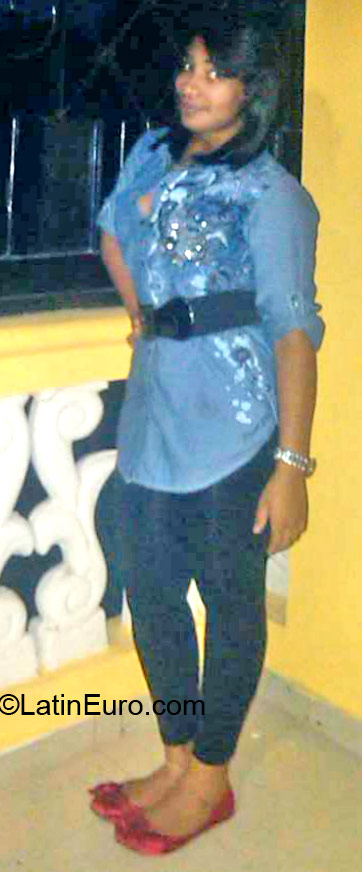 Date this gorgeous Dominican Republic girl Katherine from La Vega DO11586