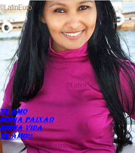 Date this attractive Brazil girl Sheila from Brasilia BR11386