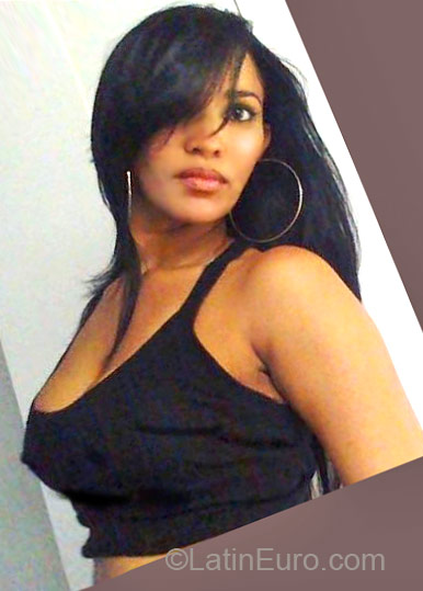 Date this pretty Brazil girl Barbara from Salvador BR6847