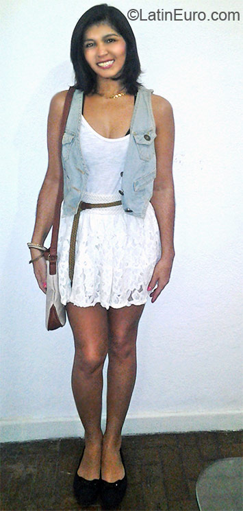Date this young Brazil girl Josi from Rio De Janeiro BR6853