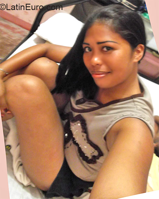 Date this sultry Philippines girl Petirose from Bislig City PH478