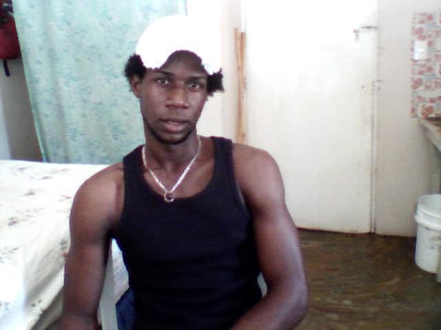 Date this fun Dominican Republic man Frank from Santo Domingo DO11715
