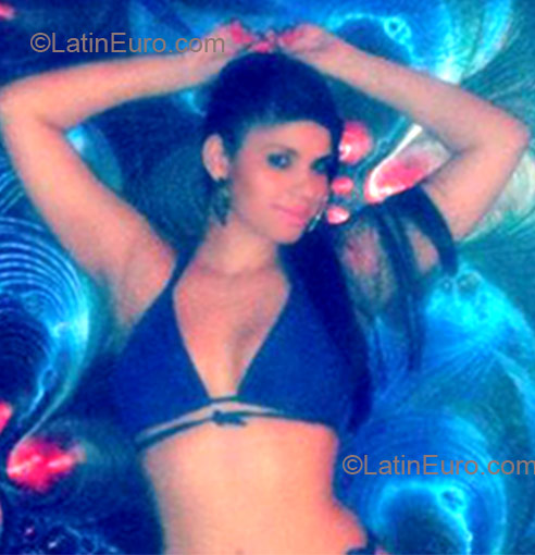 Date this attractive Dominican Republic girl Yumamasielbende from Santiago DO11836