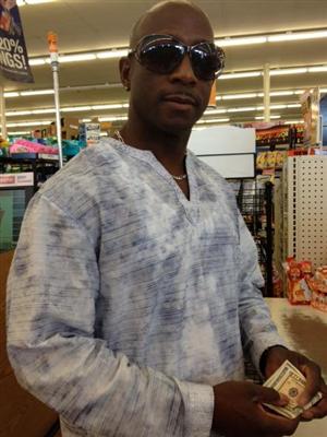 Date this fun United States man Prince from Bishop US13398