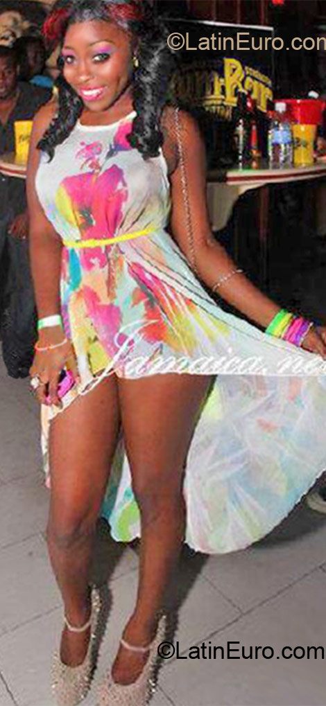 Date this stunning Jamaica girl Toocute from Ocho Rios JM624
