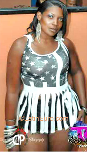 Date this stunning Jamaica girl Shelisa from Montego Bay JM641