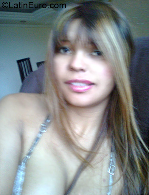 Date this lovely Brazil girl Lilian from Sao Paulo BR7055