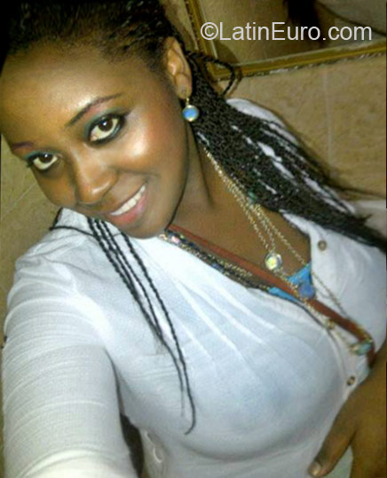 Date this lovely Honduras girl Mari Isabel from La Ceiba HN733