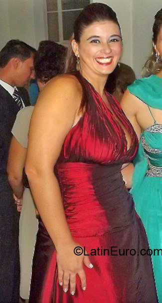 Date this attractive Brazil girl Michelle from Belo Horizonte BR7063