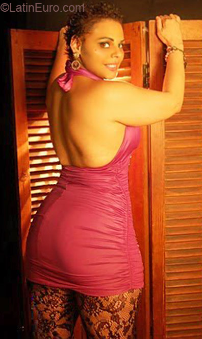 Date this pretty Brazil girl Angela Maria from Sao Paulo BR7067