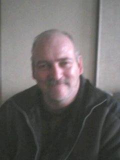 Date this tall United States man 061611 from Escanaba US13572