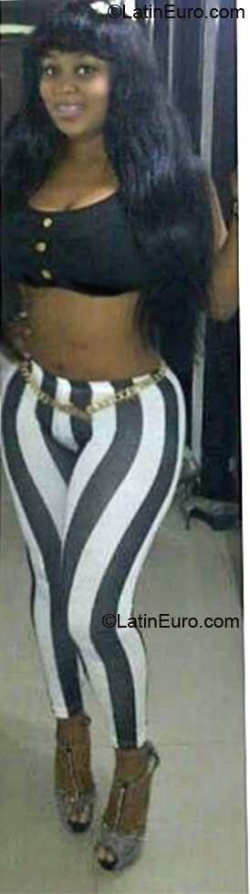 Date this hard body Colombia girl Claudia from Cali CO11278