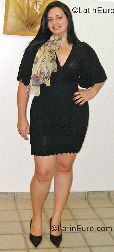 Date this pretty Brazil girl Clea from Recife BR7106