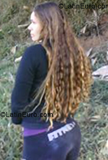 Date this tall Brazil girl Pollyanna from Salvador BR7110