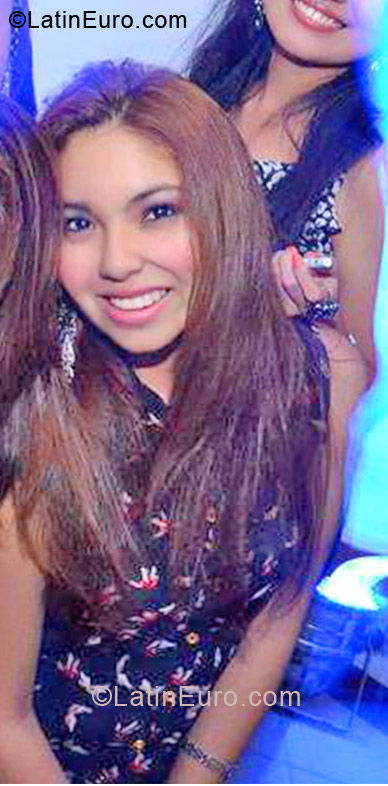 Date this foxy Peru girl Alejandra Otoya from Trujillo PE775