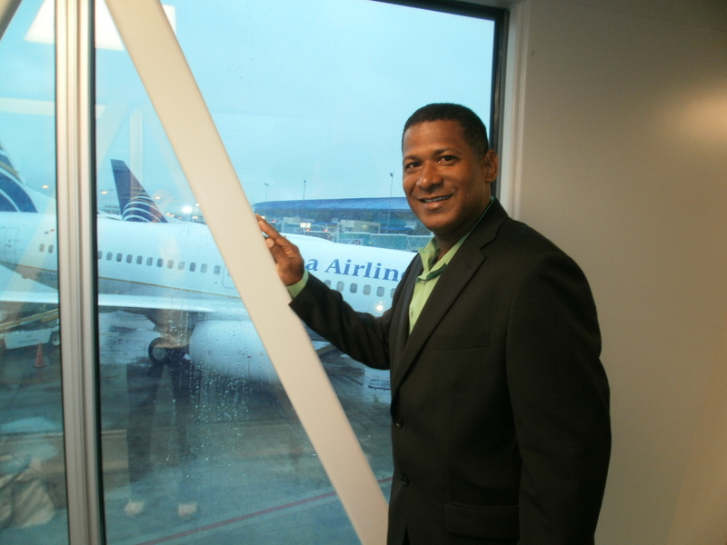 Date this young Dominican Republic man Victor manuel from Santo Domingo DO12528