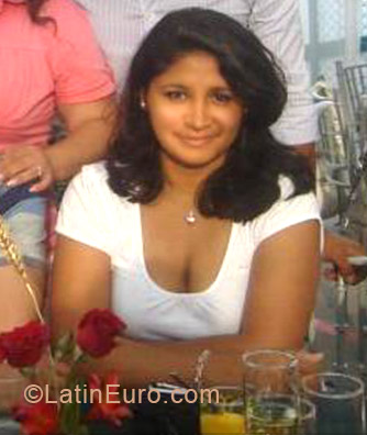 Date this delightful Peru girl Nadia Marcela from Lima PE782
