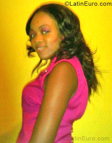 Date this delightful Jamaica girl Shonika from Kingston JM777