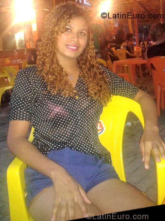 Date this stunning Brazil girl Erika from Teresina BR7150