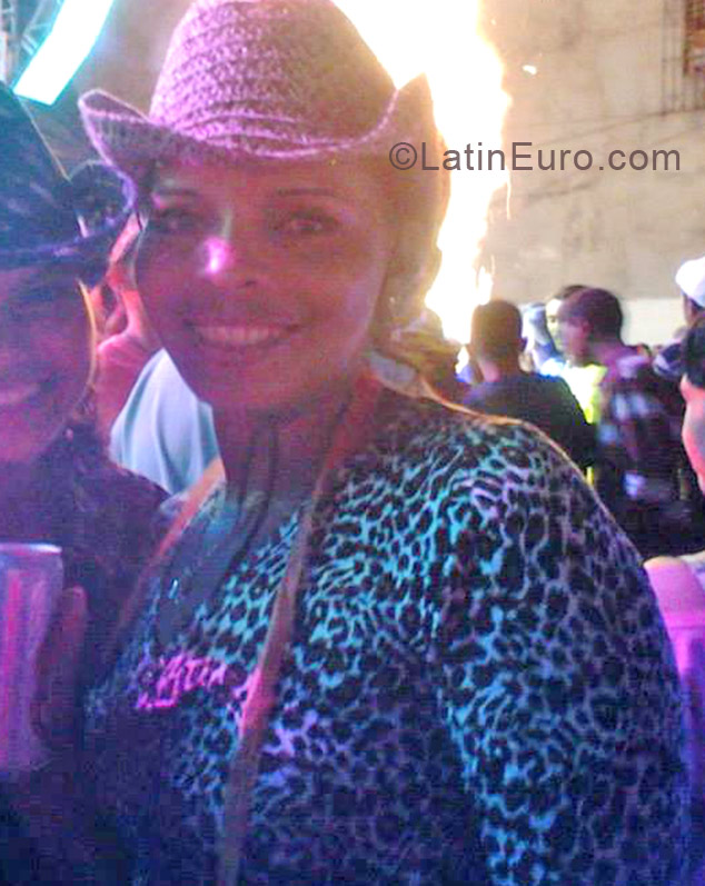 Date this georgeous Brazil girl Valdireni from Belem BR7169