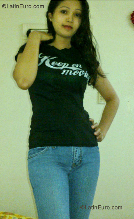 Date this young Philippines girl Juvylin from Manila PH521