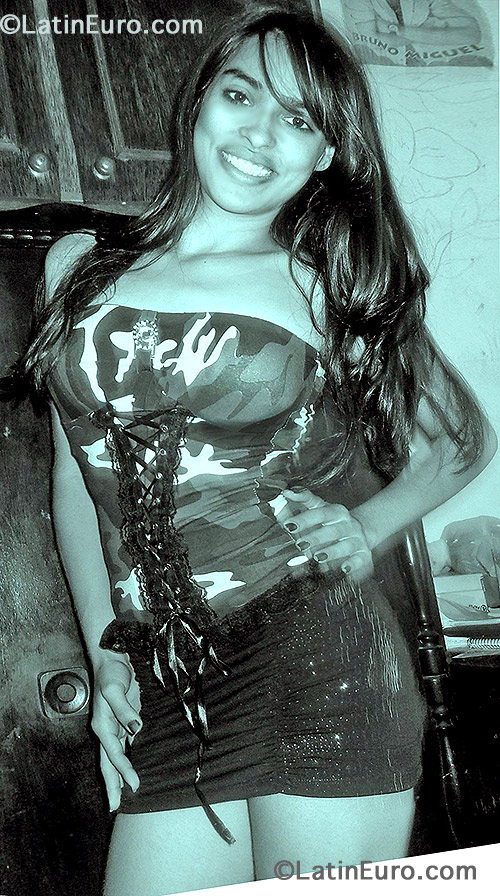 Date this charming Brazil girl Nina from Belo Horizonte BR7224